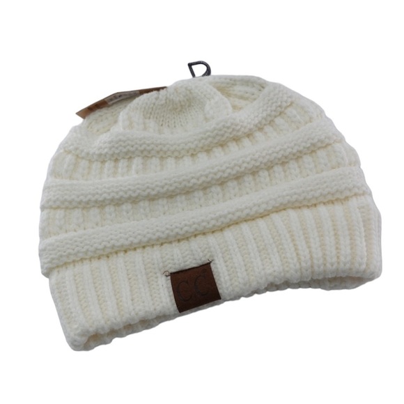 NWT C.C. Chunky Knit Beanie Skull Cap Unisex Cream Ivory Winter - Picture 1 of 7